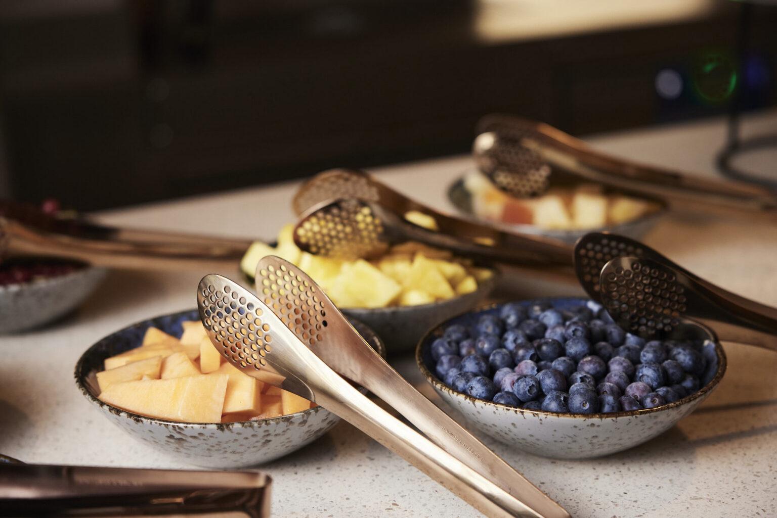 Frühstücks Buffet im 4 Sterne Boutique Hotel Badhaus in Brixen mit frischem Obst