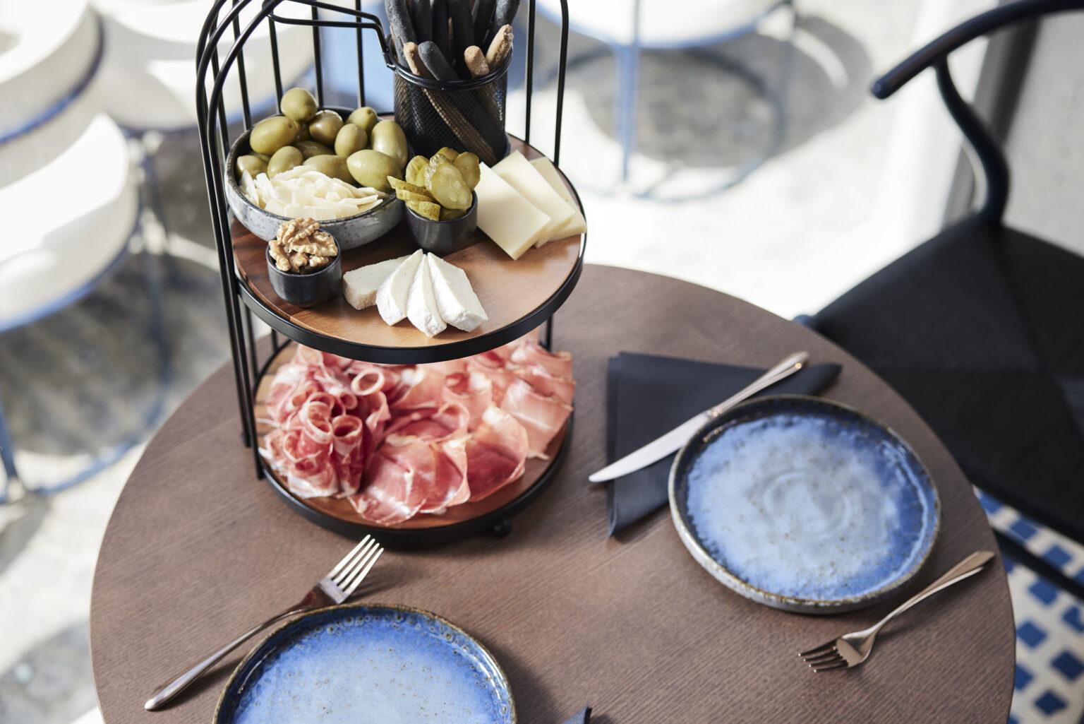 Origineller Aperitif in der Viertel Bar in Brixen - Südtirol mit regionalen Produkten